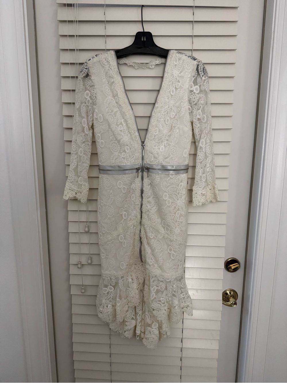 Alexis Parisa Dress White Eden Lace - Picture 3 of 16